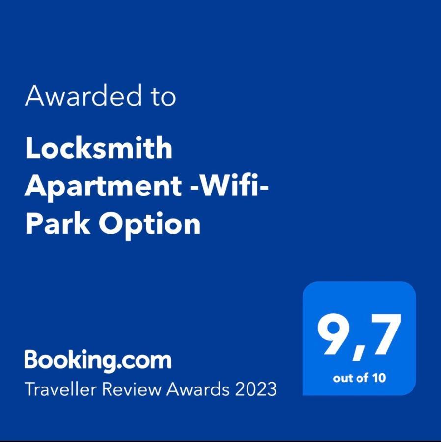 Locksmith Apartment - Park Option Seville Ngoại thất bức ảnh